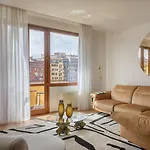 Oro1 Luxury By Mmega * Florence